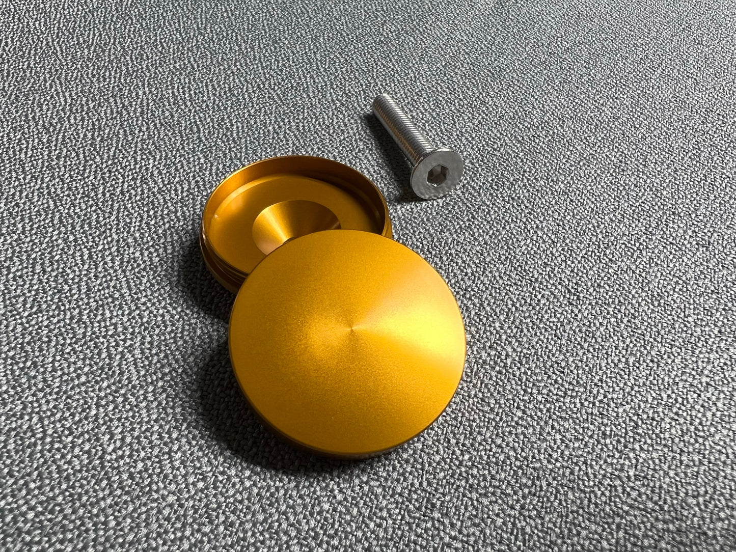 Bicycle Top Cap Apple Air Tag - Customized